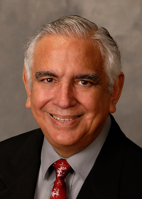 Justo González
